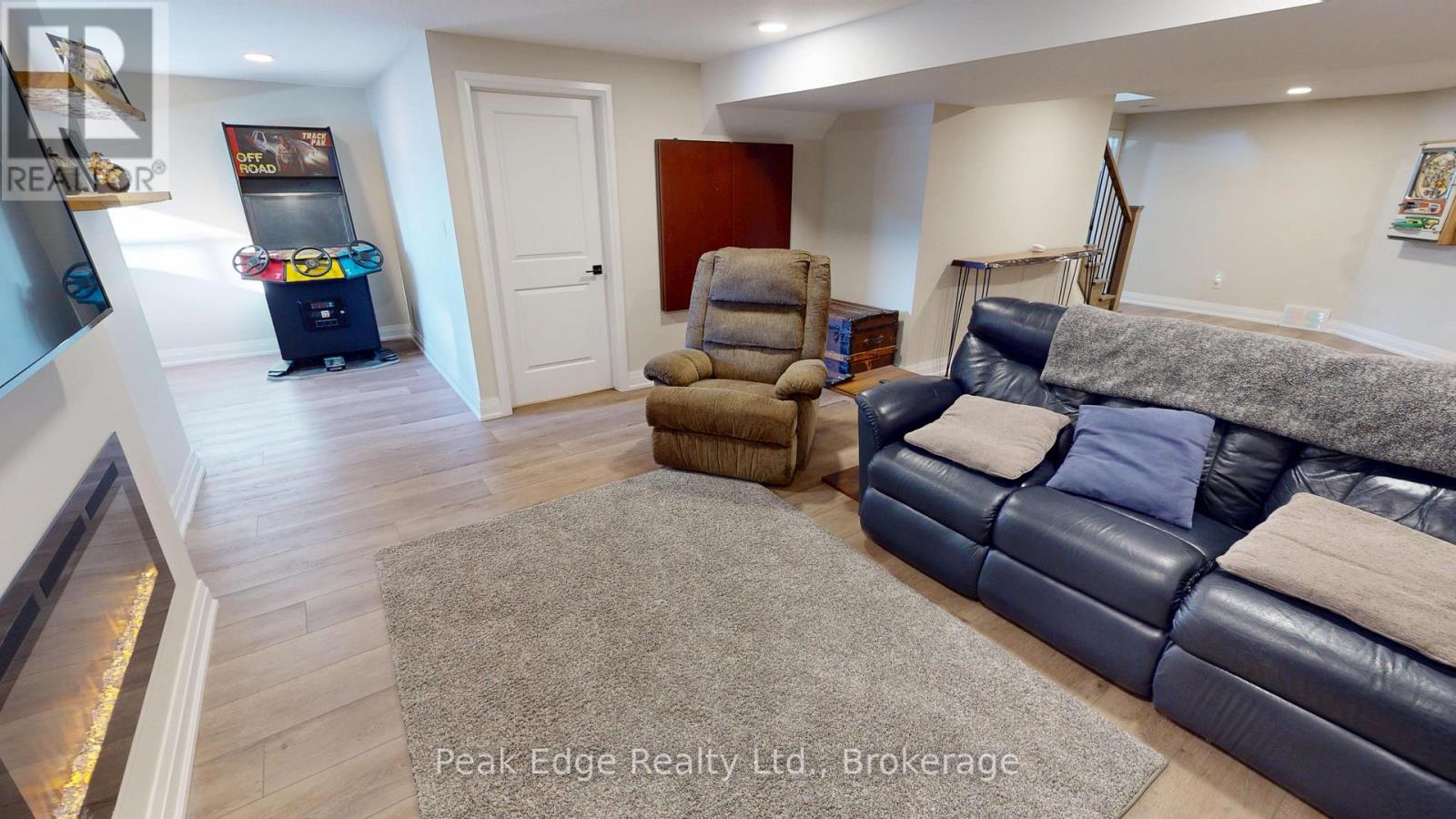 196 17th Avenue A Avenue, Hanover, Ontario  N4N 0B5 - Photo 31 - X12836538