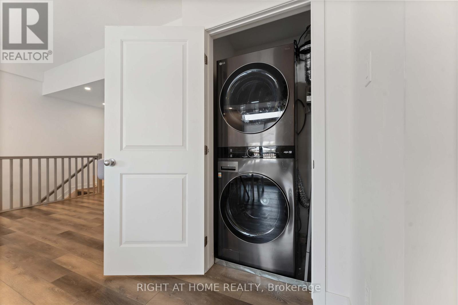 B - 380 Rolling Meadow Crescent, Ottawa, Ontario  K1W 0S1 - Photo 16 - X12836710