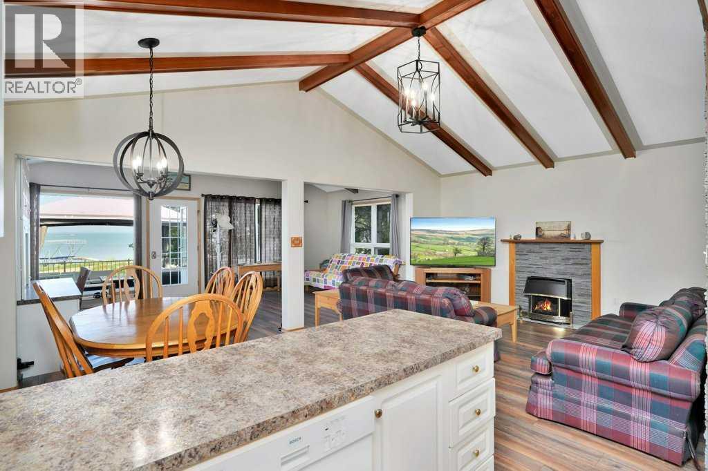 34 Beach Street E, Rochon Sands, Alberta  T0C 3B0 - Photo 10 - A2275388