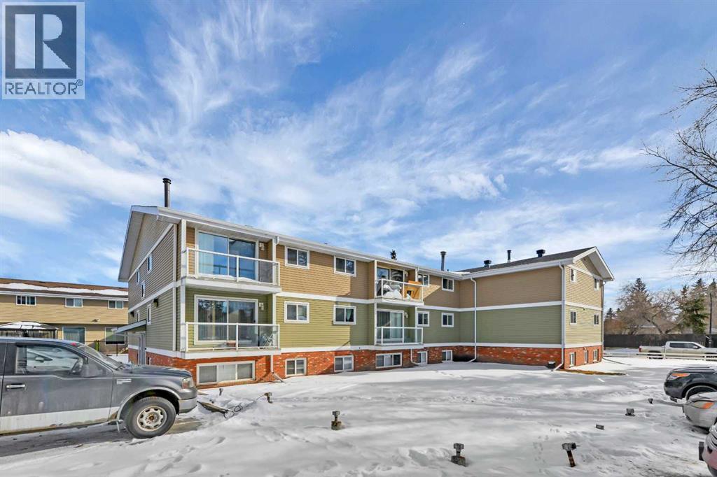 305, 5812 61 Street, Red Deer, Alberta  T4N 6H4 - Photo 2 - A2285944