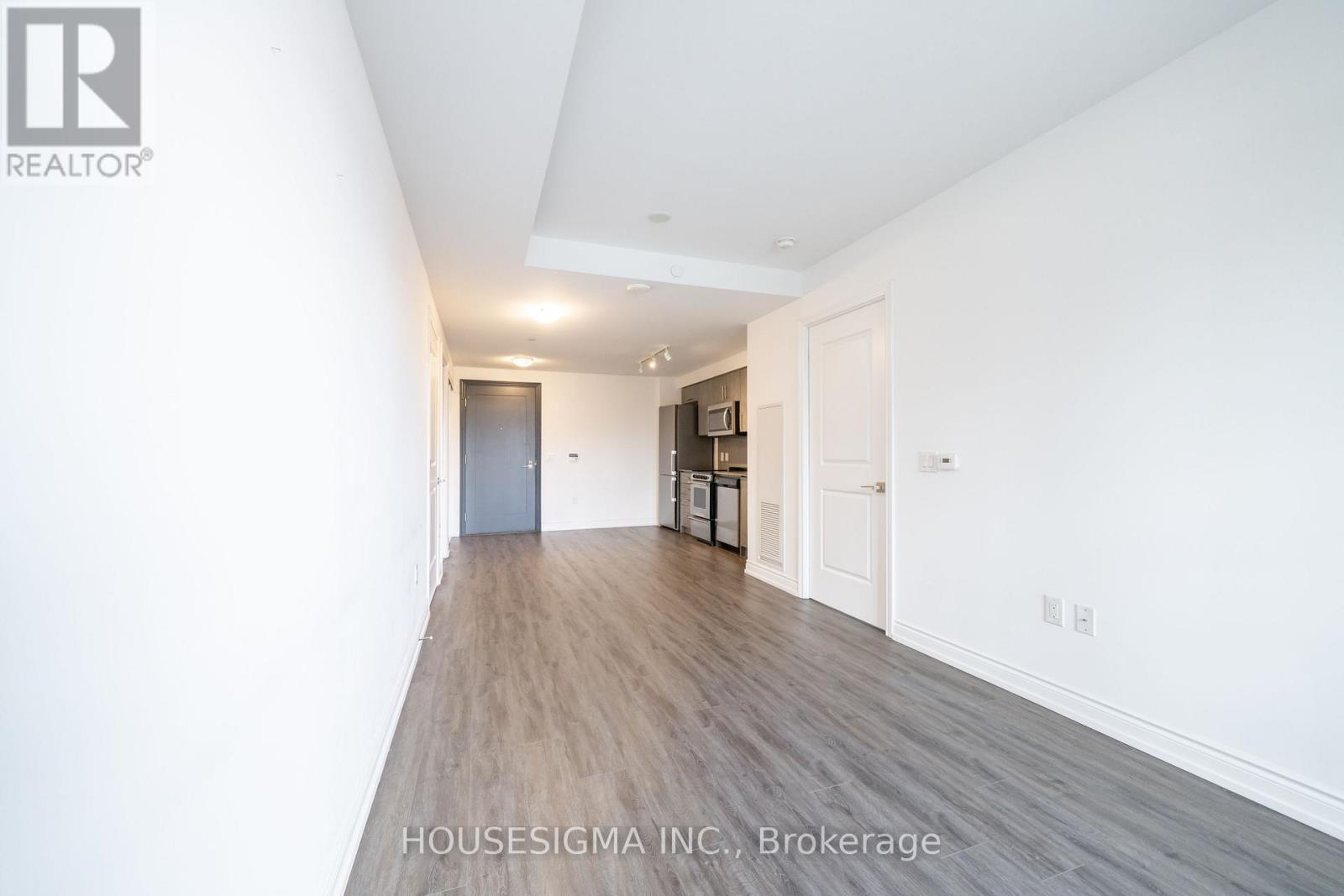 207 - 1700 Avenue Road, Toronto, Ontario  M5M 0B3 - Photo 2 - C12836752
