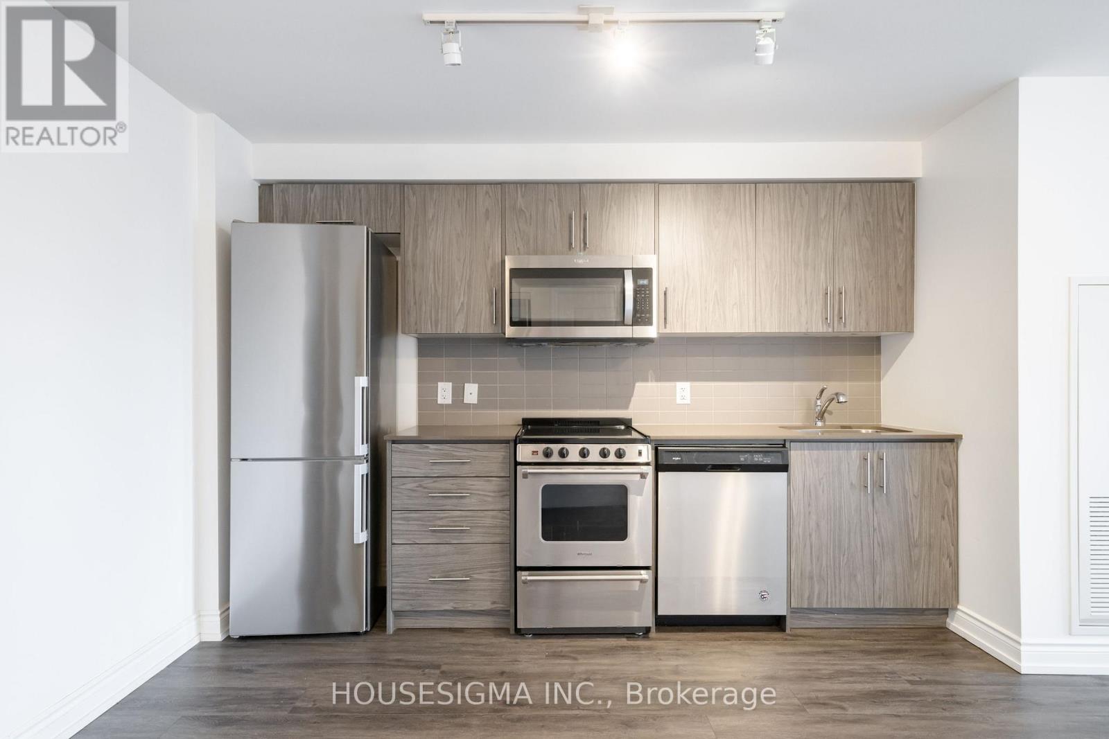 207 - 1700 Avenue Road, Toronto, Ontario  M5M 0B3 - Photo 4 - C12836752