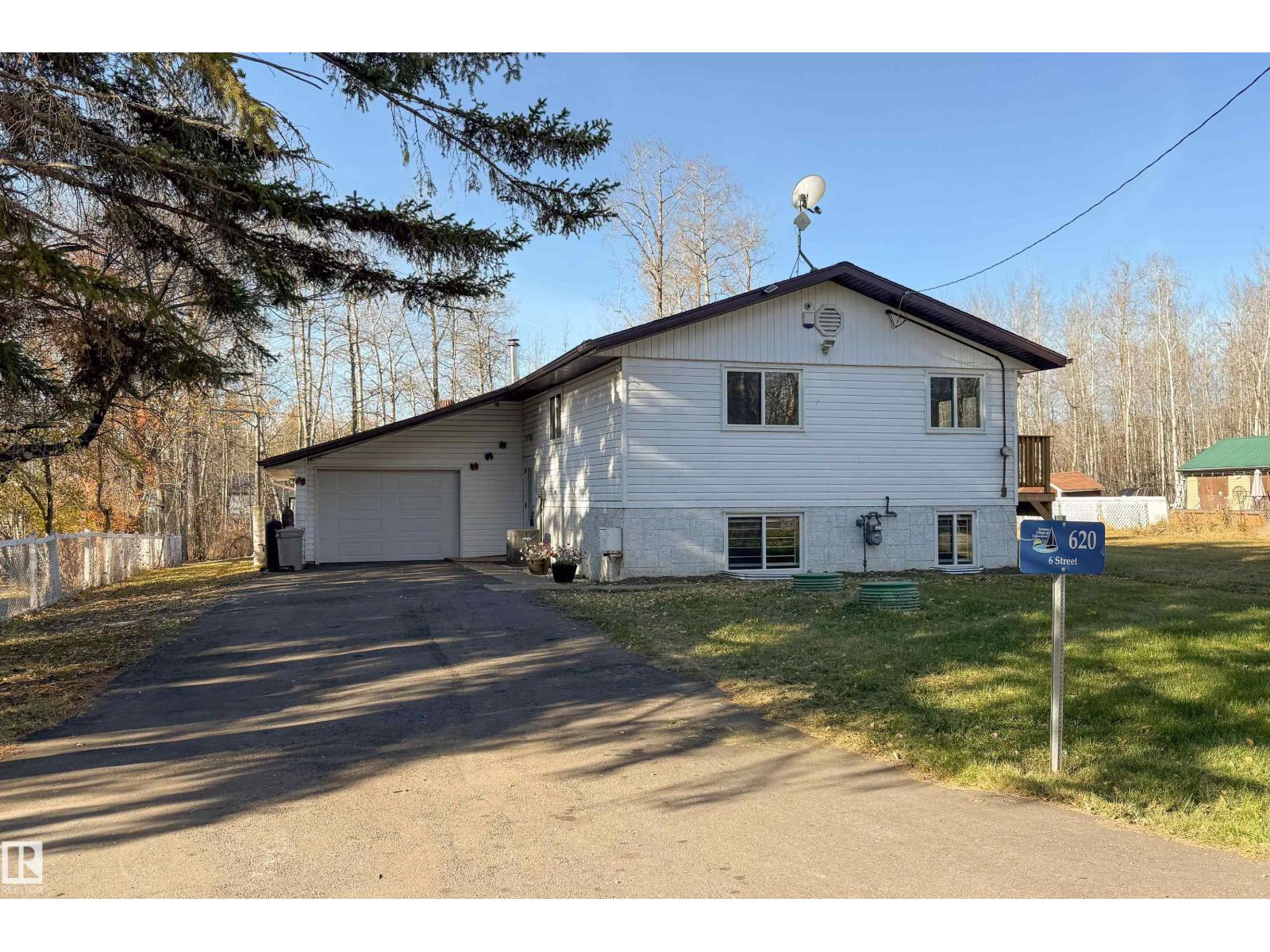 620 6 St, Rural Lac Ste. Anne County, Alberta  T0E 1A0 - Photo 1 - E4475547