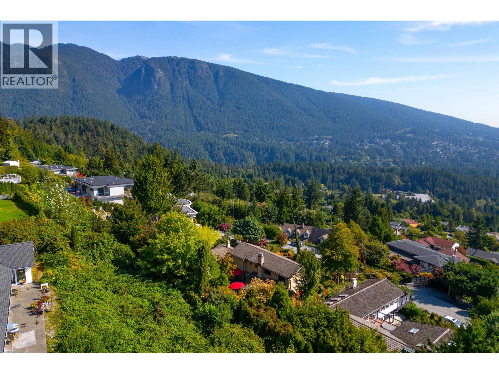 560 Craigmohr Drive, West Vancouver, British Columbia  V7S 1W9 - Photo 34 - R3085456