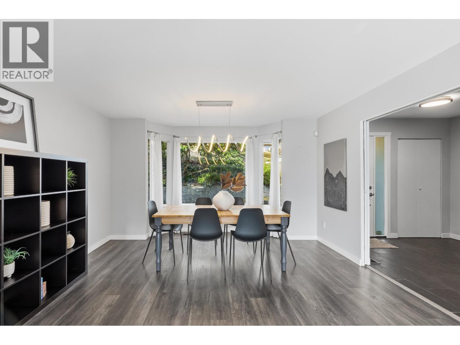 363 Dartmoor Drive, Coquitlam, British Columbia  V3K 5R6 - Photo 7 - R3094915