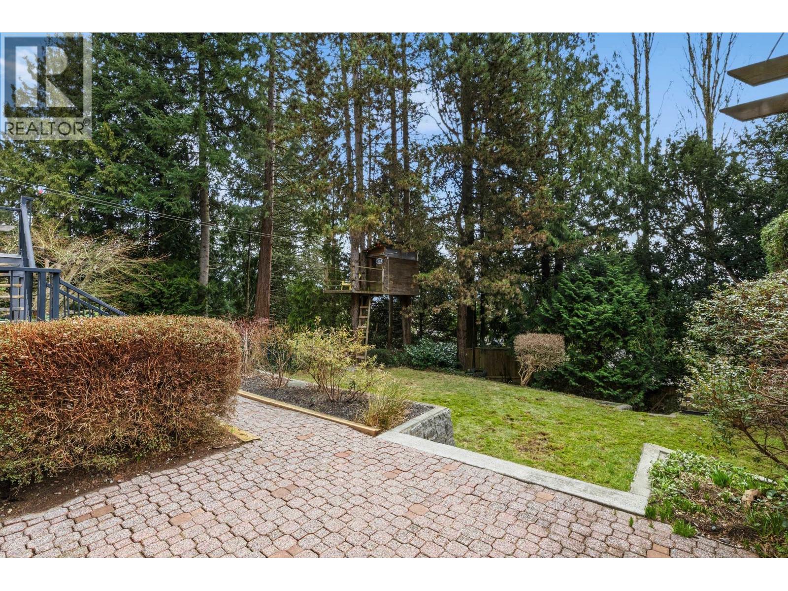 363 Dartmoor Drive, Coquitlam, British Columbia  V3K 5R6 - Photo 25 - R3094915