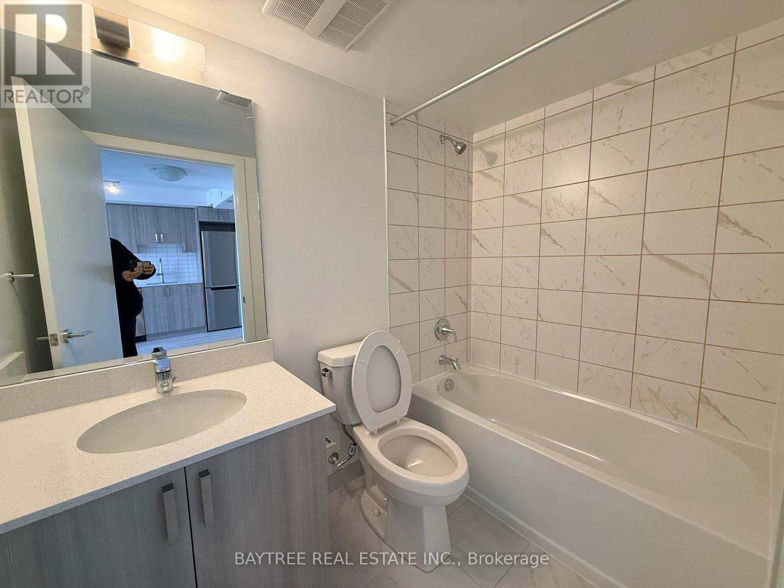 1704 - 1010 Sandy Beach Road, Pickering (Bay Ridges), Ontario  L1W 3V9 - Photo 10 - E12836658