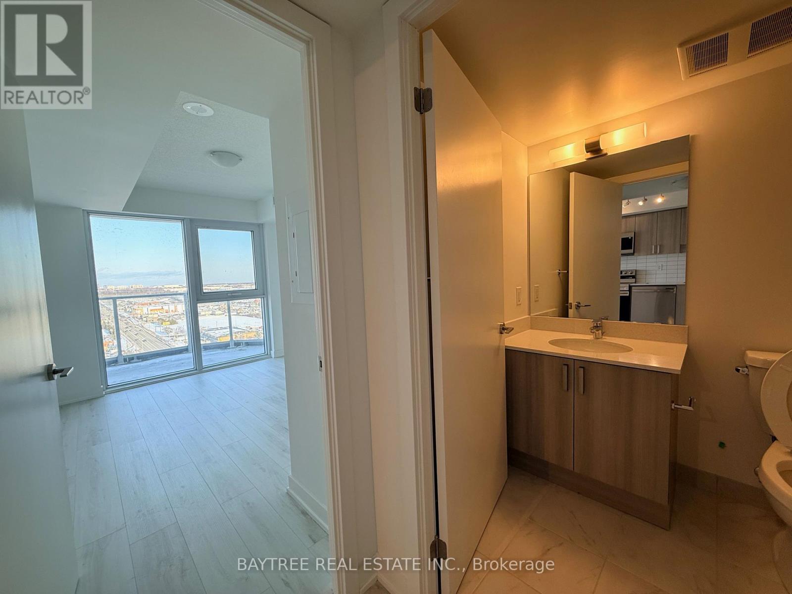 1704 - 1010 Sandy Beach Road, Pickering (Bay Ridges), Ontario  L1W 3V9 - Photo 9 - E12836658