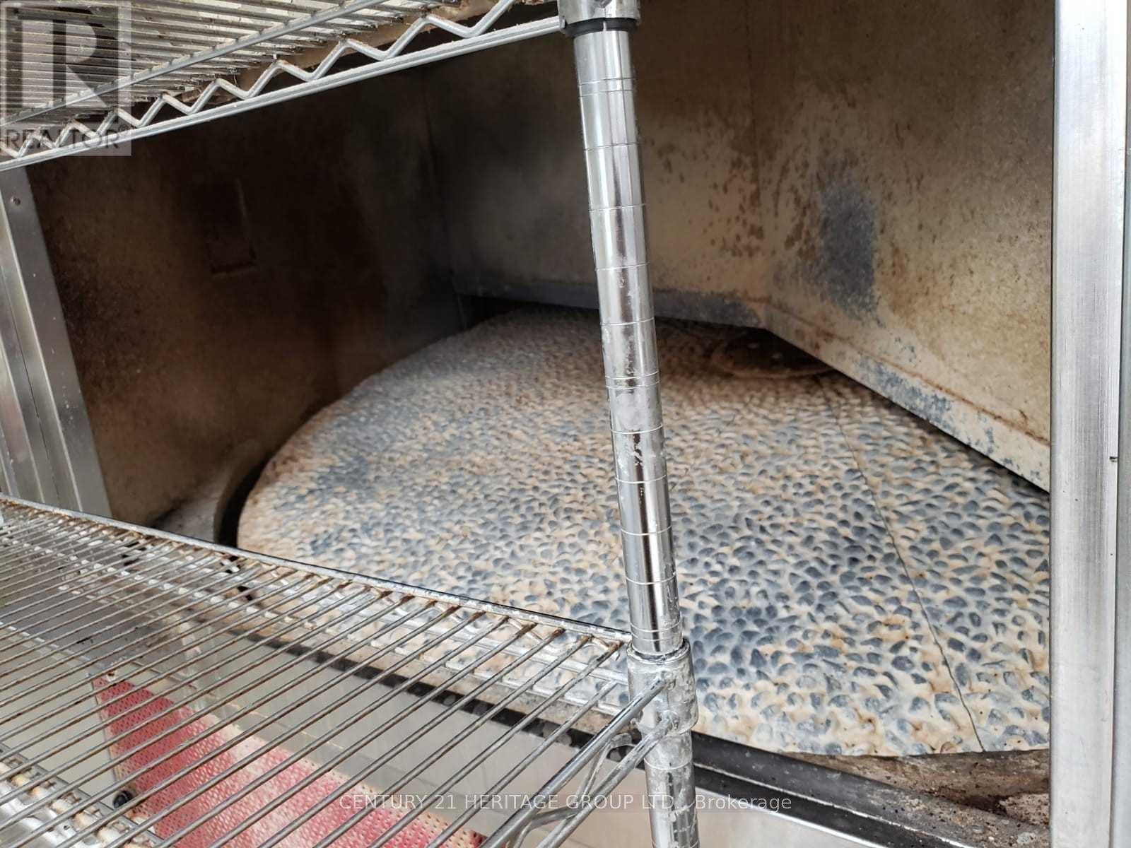 L6 - 10720 Yonge Street, Richmond Hill, Ontario  L4C 3C9 - Photo 11 - N12836690