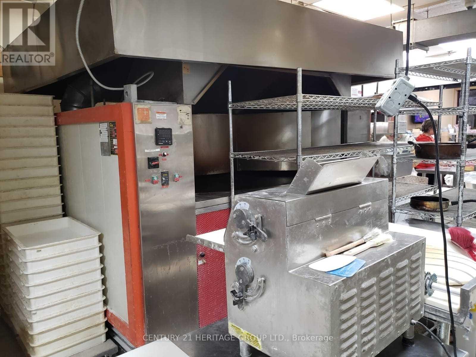 L6 - 10720 Yonge Street, Richmond Hill, Ontario  L4C 3C9 - Photo 14 - N12836690