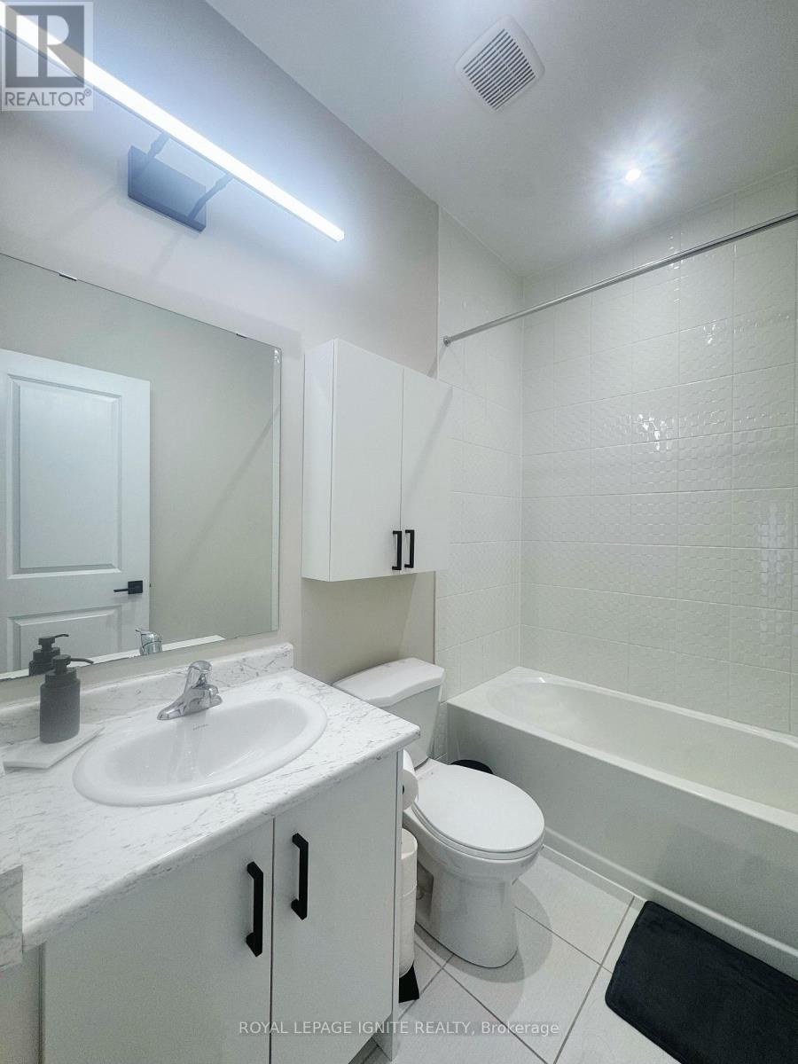 255 Moody Drive, Vaughan, Ontario  L4H 5G2 - Photo 10 - N12836694