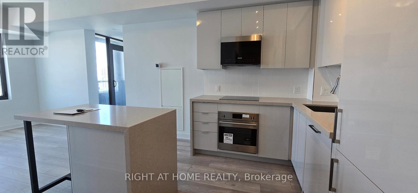 4208 - 2920 Highway 7 Road, Vaughan, Ontario  L4K 0P4 - Photo 7 - N12836706