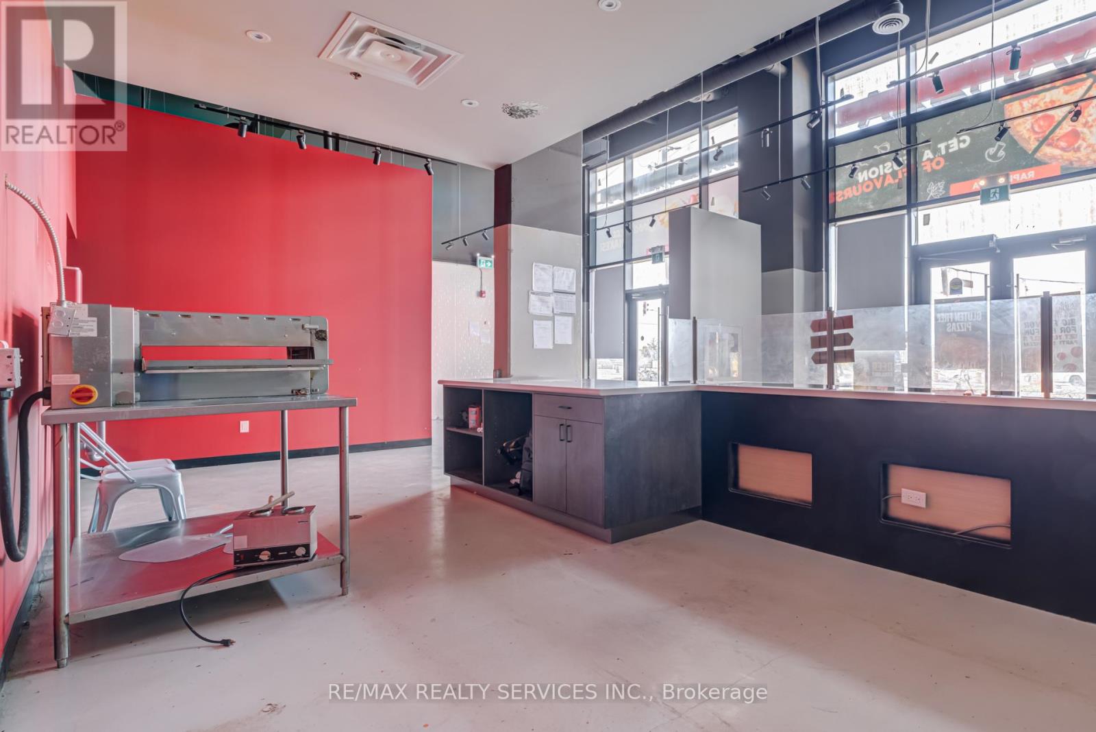 3 & 4 - 5220 Dundas Street, Burlington, Ontario  L7L 0J4 - Photo 23 - W12836618