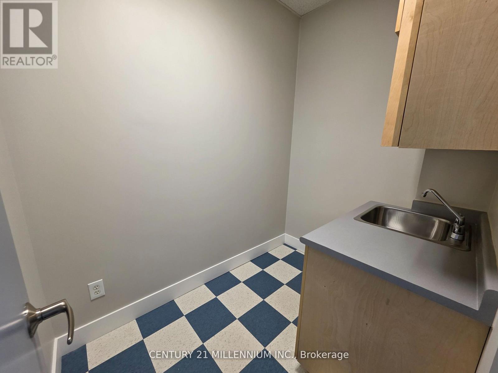 212 - 2250 Bovaird Drive E, Brampton, Ontario  L6R 0W3 - Photo 36 - W12836622