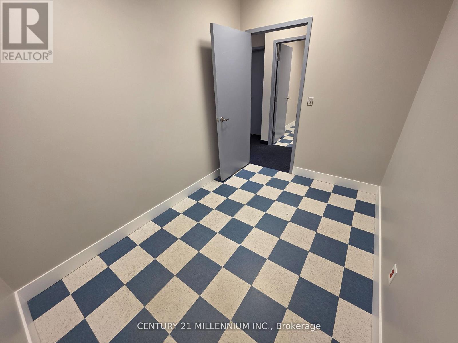 212 - 2250 Bovaird Drive E, Brampton, Ontario  L6R 0W3 - Photo 37 - W12836622