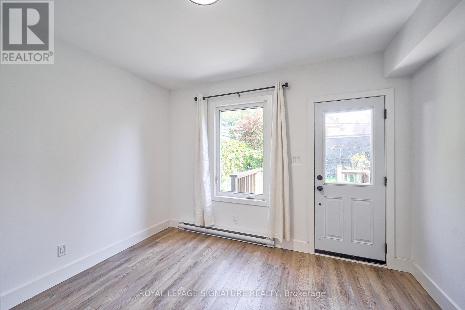 541 Saint Clarens Avenue, Toronto, Ontario  M6H 3W6 - Photo 15 - W12836640