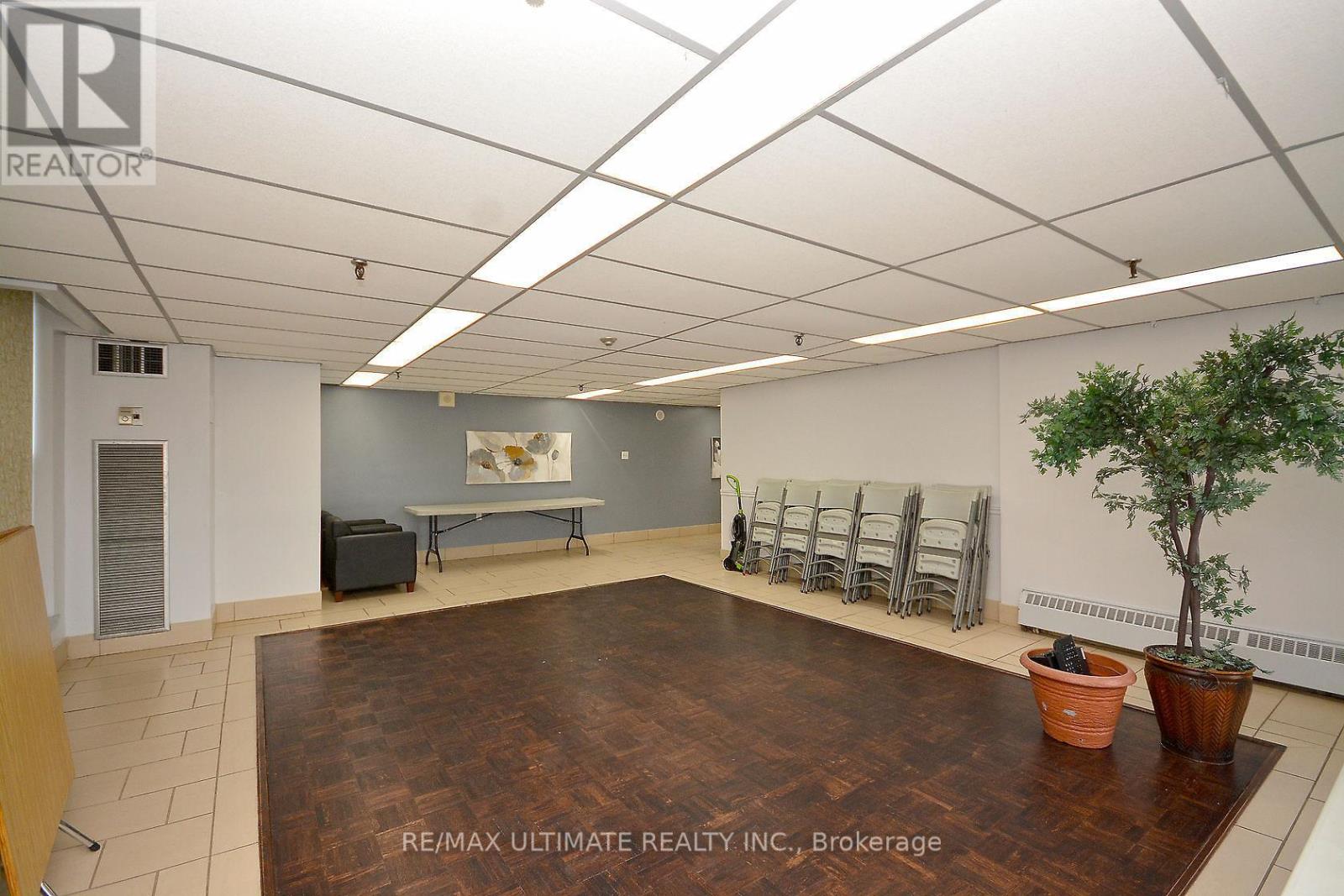 604 - 18 Knightsbridge Road, Brampton, Ontario  L6T 3X5 - Photo 11 - W12836646