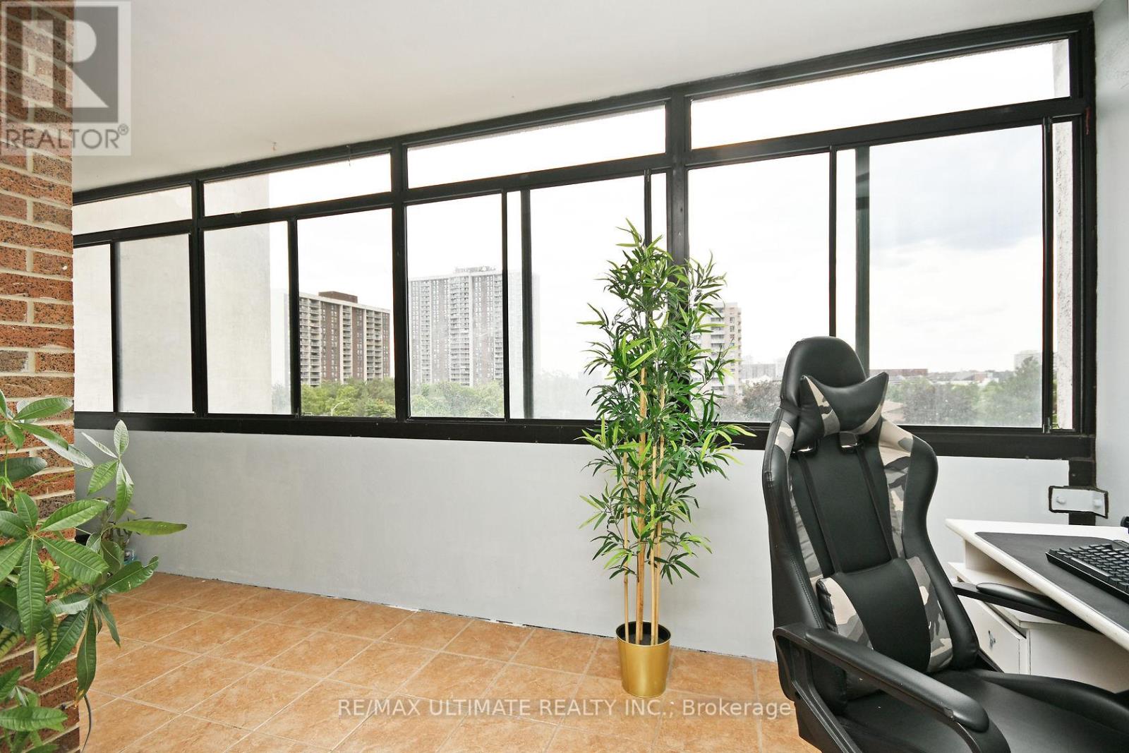 604 - 18 Knightsbridge Road, Brampton, Ontario  L6T 3X5 - Photo 44 - W12836646