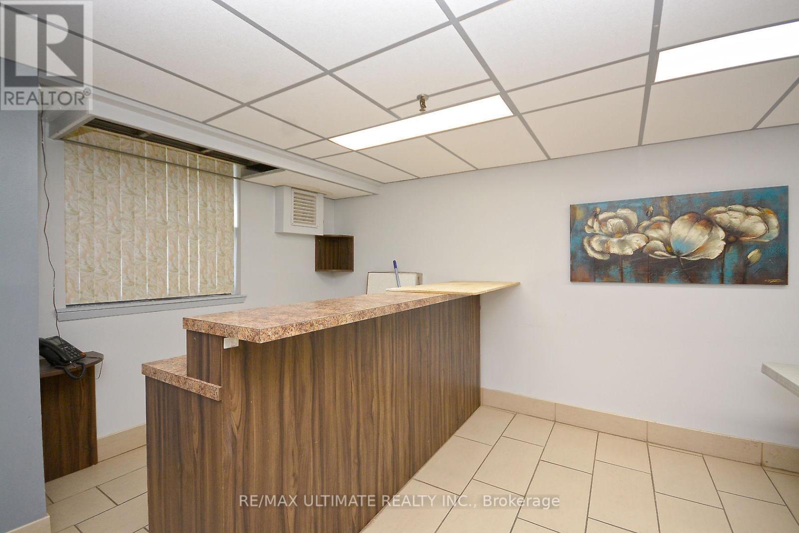 604 - 18 Knightsbridge Road, Brampton, Ontario  L6T 3X5 - Photo 9 - W12836646