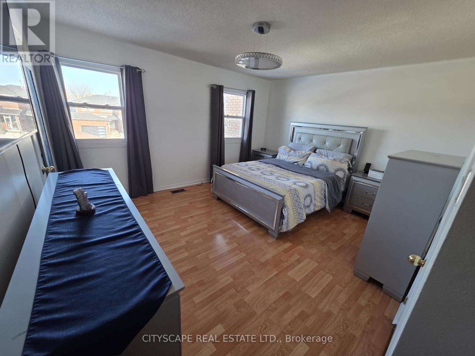 121 Tulip Drive, Brampton, Ontario  L6Y 3W2 - Photo 17 - W12836666