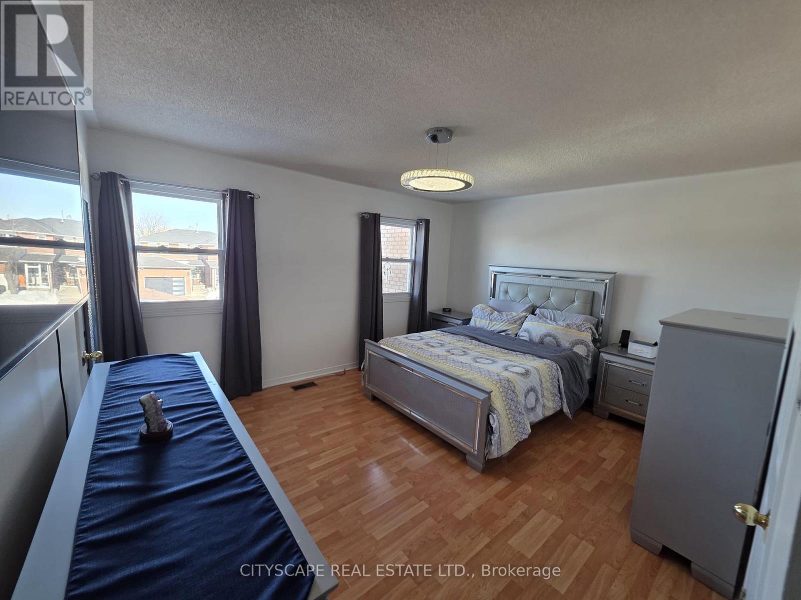 121 Tulip Drive, Brampton, Ontario  L6Y 3W2 - Photo 18 - W12836666