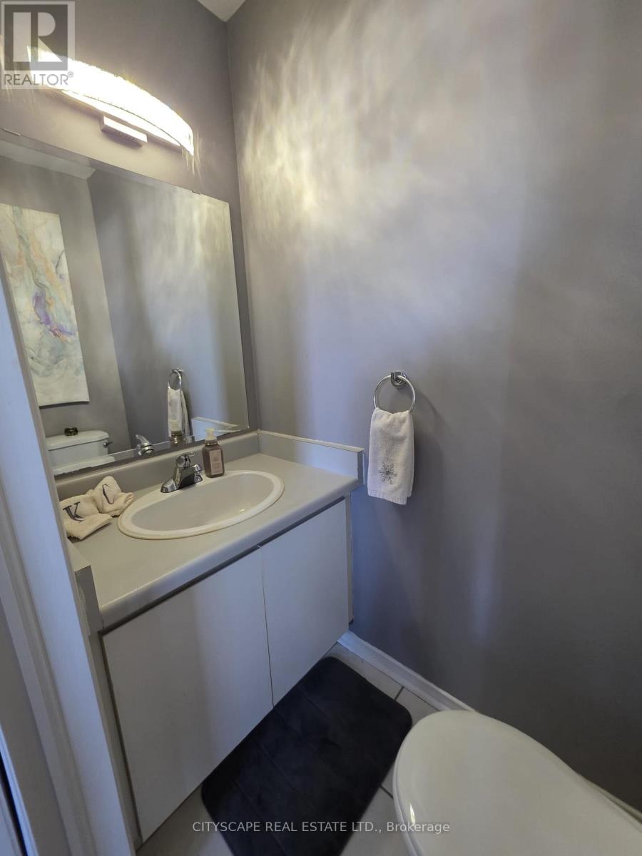 121 Tulip Drive, Brampton, Ontario  L6Y 3W2 - Photo 26 - W12836666