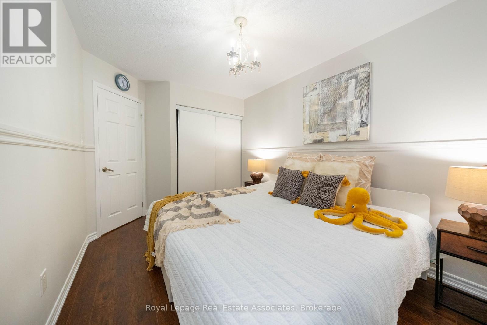 303 Chuchmach Close, Milton, Ontario  L9T 8B3 - Photo 18 - W12836698