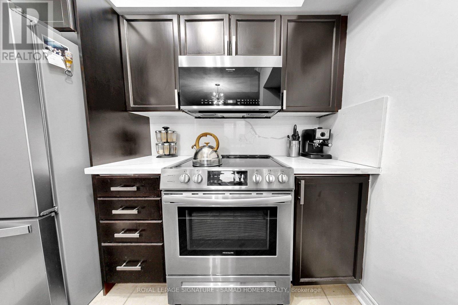 2603 - 388 Prince Of Wales Drive, Mississauga, Ontario  L5B 0A1 - Photo 14 - W12836704