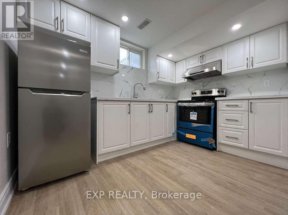 Bsmt - 866 Flagship Drive, Mississauga, Ontario  L4Y 2J4 - Photo 7 - W12836724