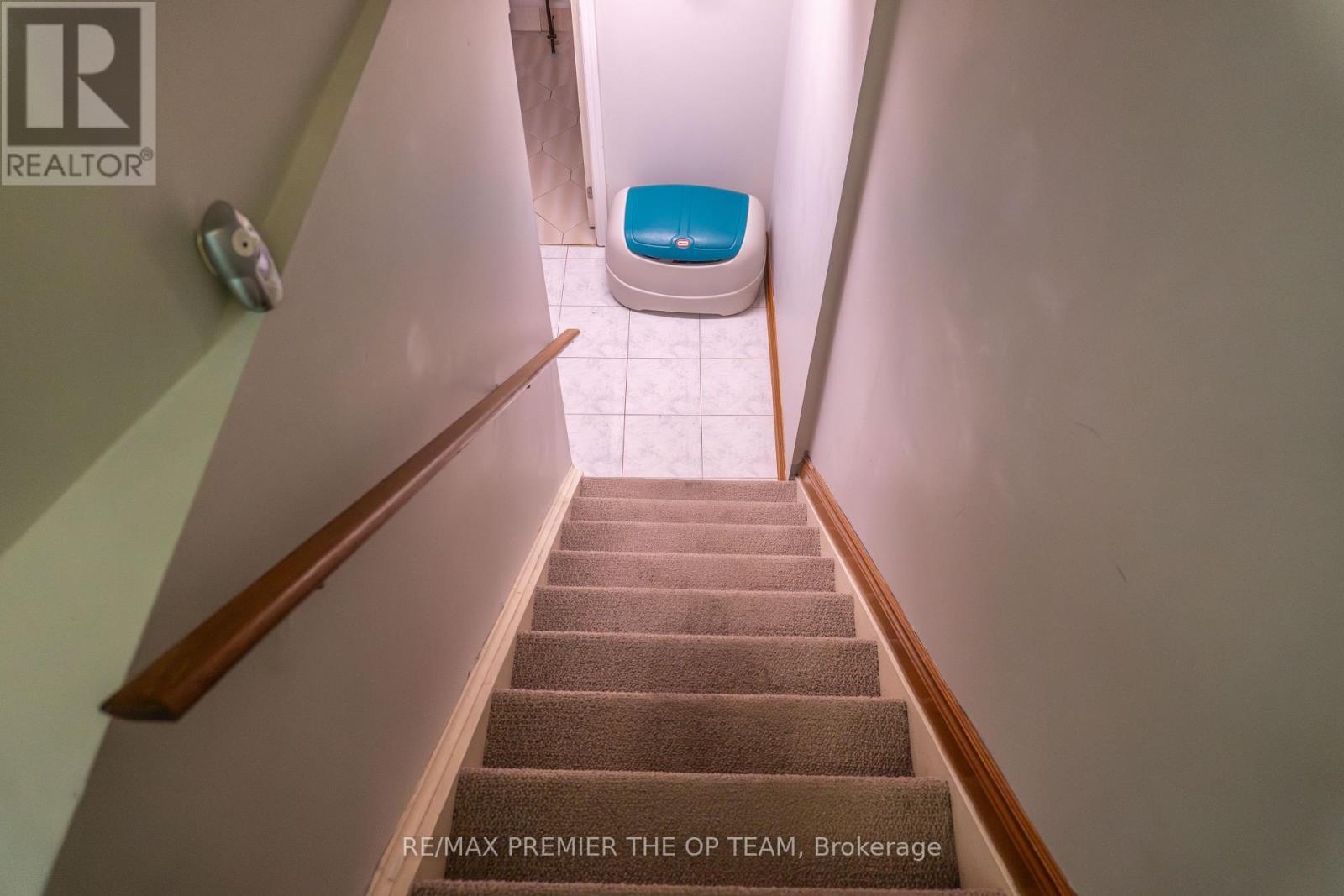 3 - 255 Mount Albion Road, Hamilton, Ontario  L8K 6P7 - Photo 16 - X12836688