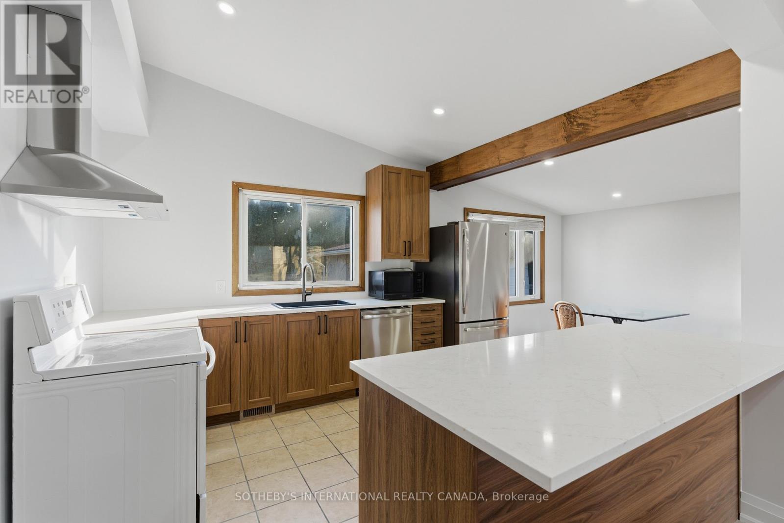 4206 Glenayr Avenue, Niagara Falls, Ontario  L2E 6J9 - Photo 4 - X12836736