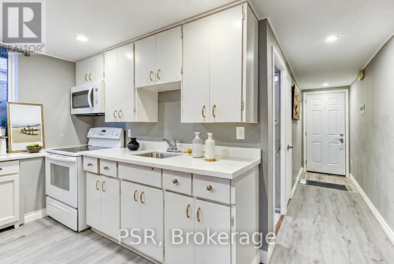 C - 80 Westwood Drive, Kitchener, Ontario  N2M 2K4 - Photo 3 - X12836750