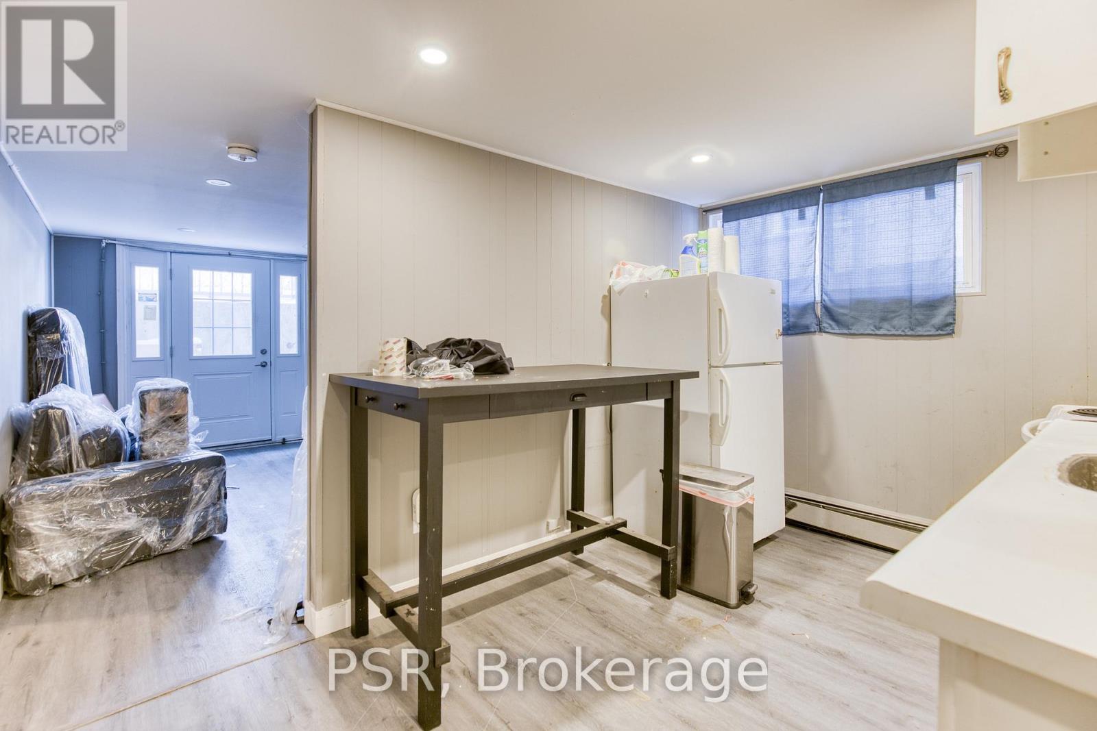 C - 80 Westwood Drive, Kitchener, Ontario  N2M 2K4 - Photo 4 - X12836750