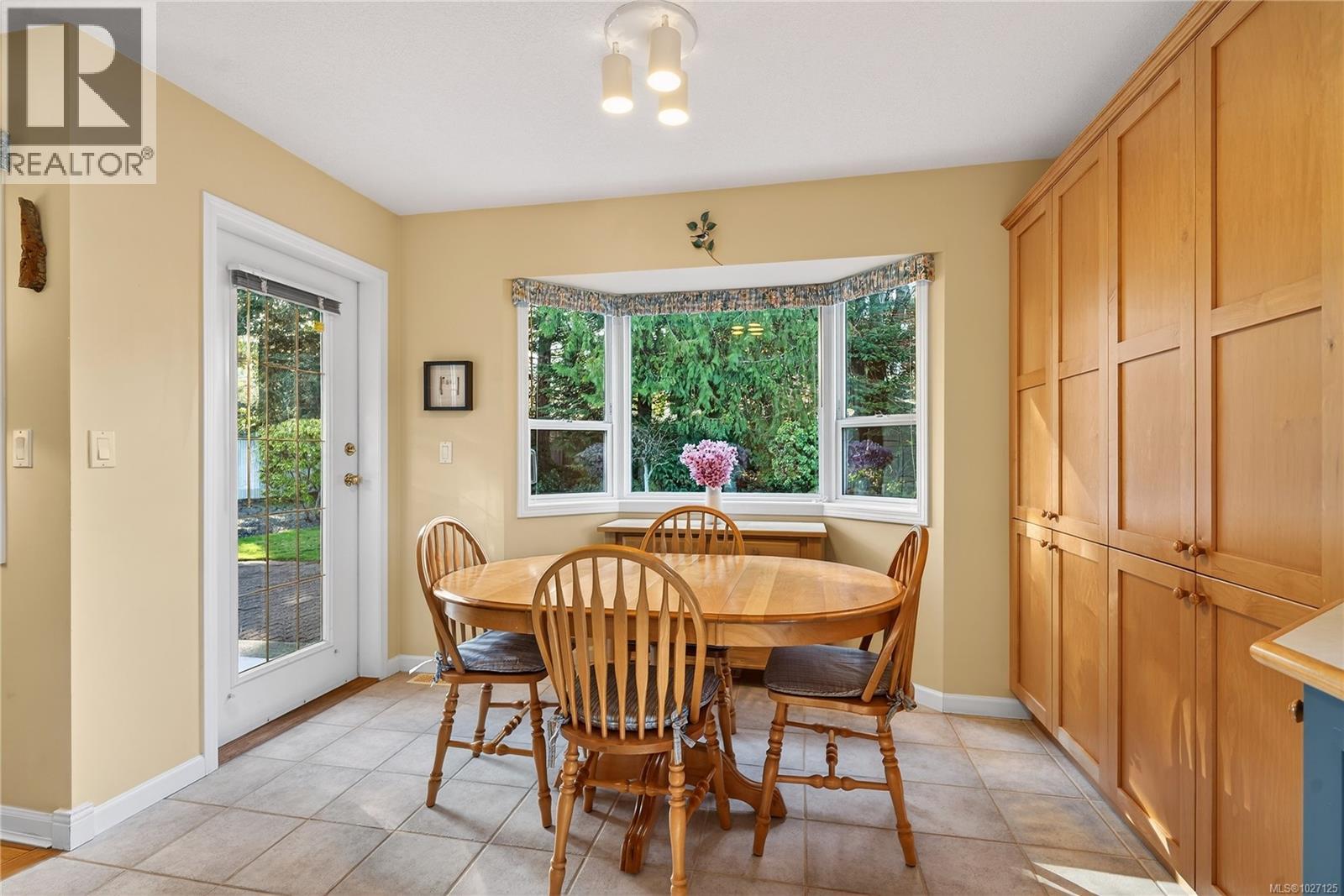 552 Dalmatian Dr, French Creek, British Columbia  V9P 1Y4 - Photo 10 - 1027125