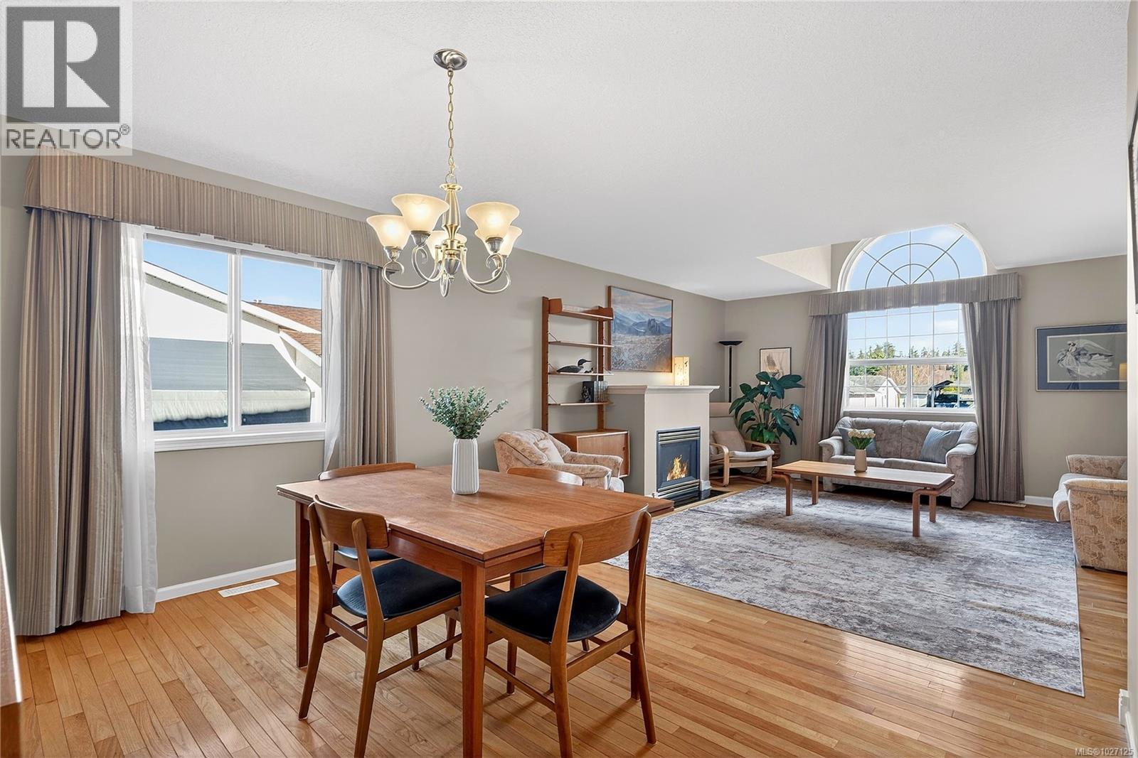 552 Dalmatian Dr, French Creek, British Columbia  V9P 1Y4 - Photo 6 - 1027125