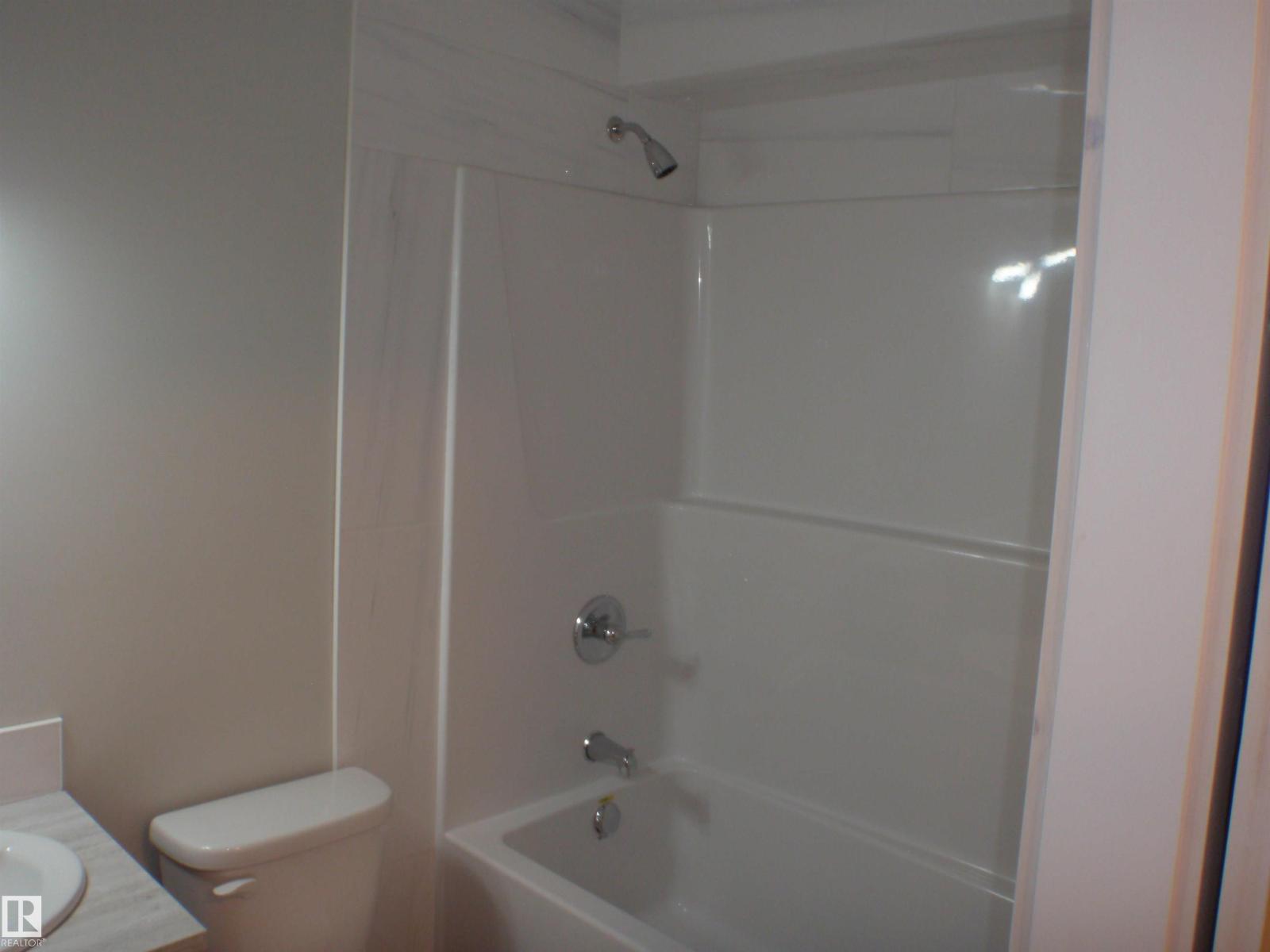 4416 55 Av, Barrhead, Alberta  T7N 1K1 - Photo 22 - E4453155