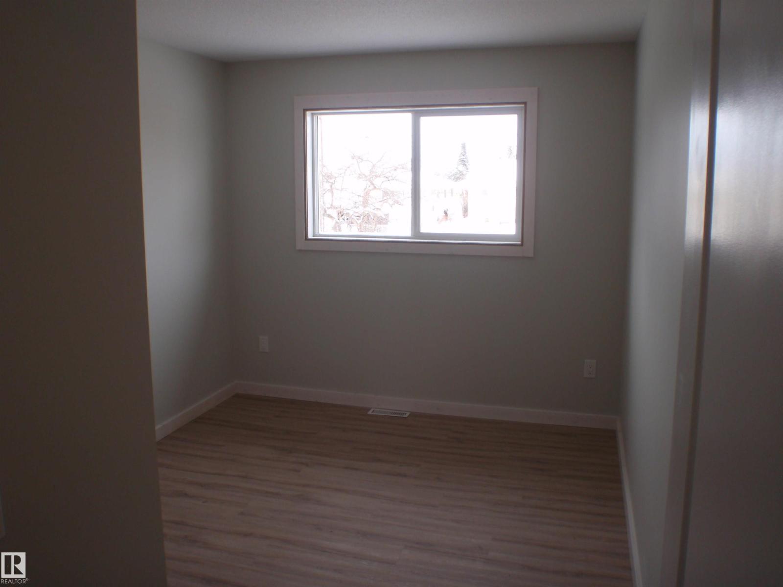 4416 55 Av, Barrhead, Alberta  T7N 1K1 - Photo 33 - E4453155