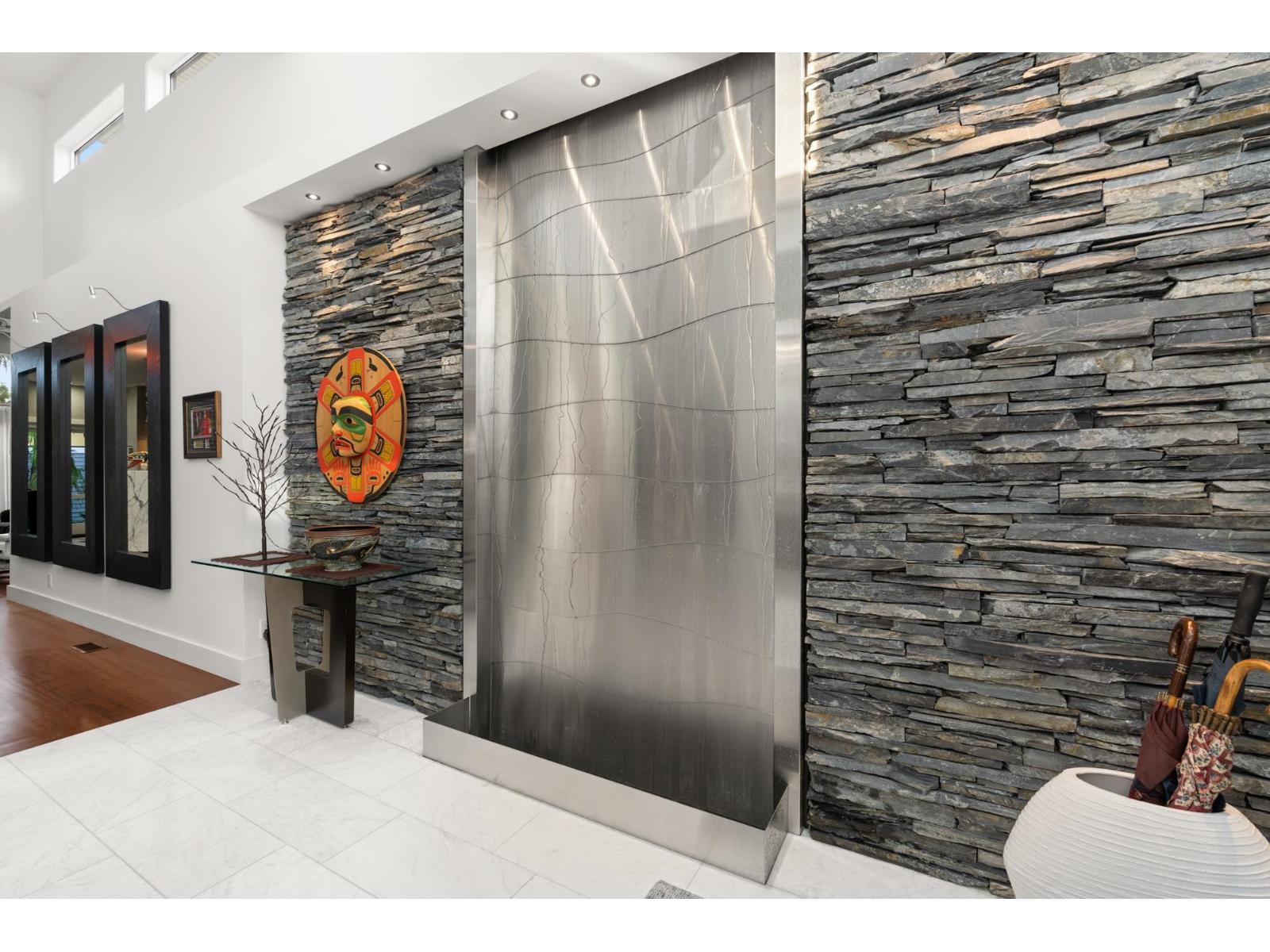 15461 18th Avenue, Surrey, British Columbia  V4A 1X1 - Photo 3 - R3094940