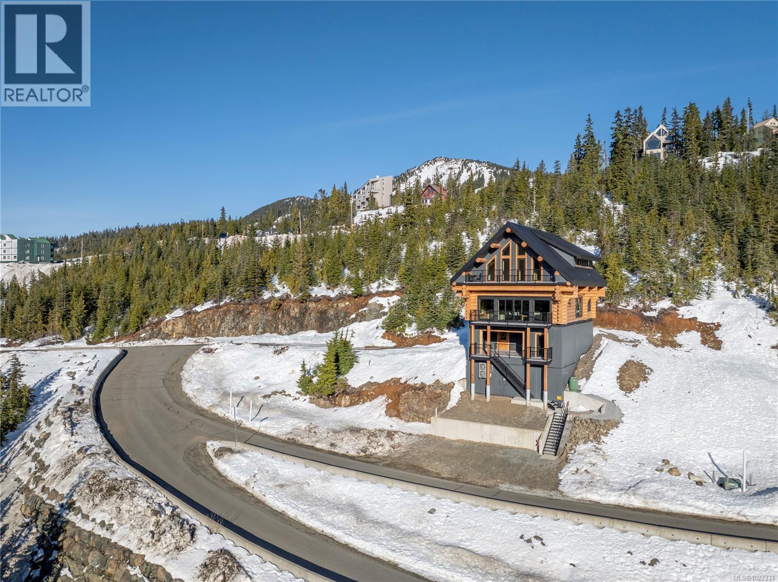 710 Arrowsmith Ridge, Courtenay, British Columbia  V9J 1L0 - Photo 2 - 1027331