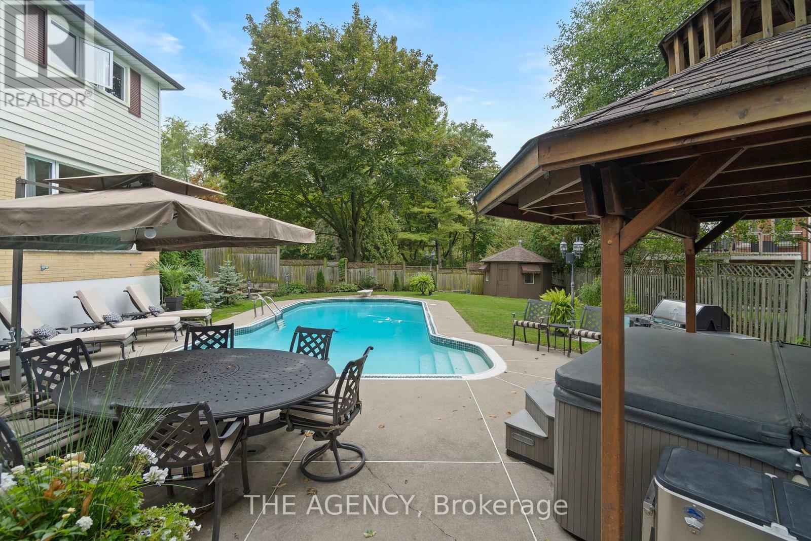 178 Millpond Court, Richmond Hill, Ontario  L4C 4W5 - Photo 29 - N12836584