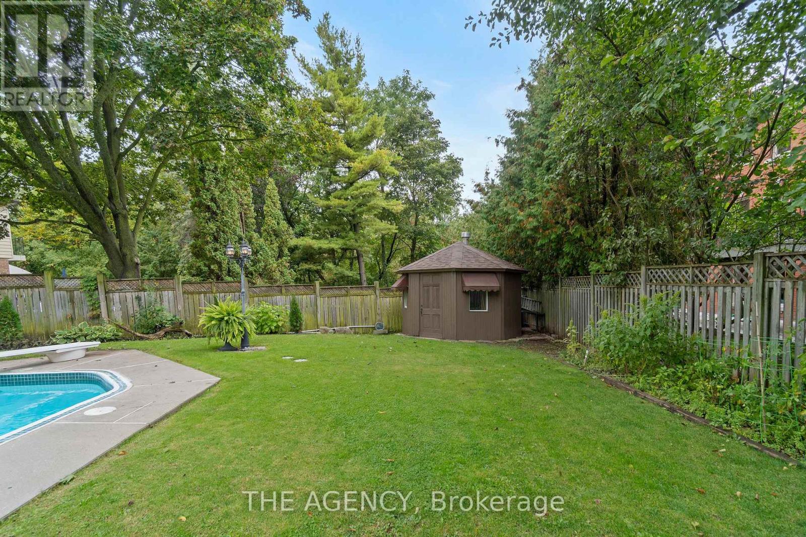 178 Millpond Court, Richmond Hill, Ontario  L4C 4W5 - Photo 34 - N12836584