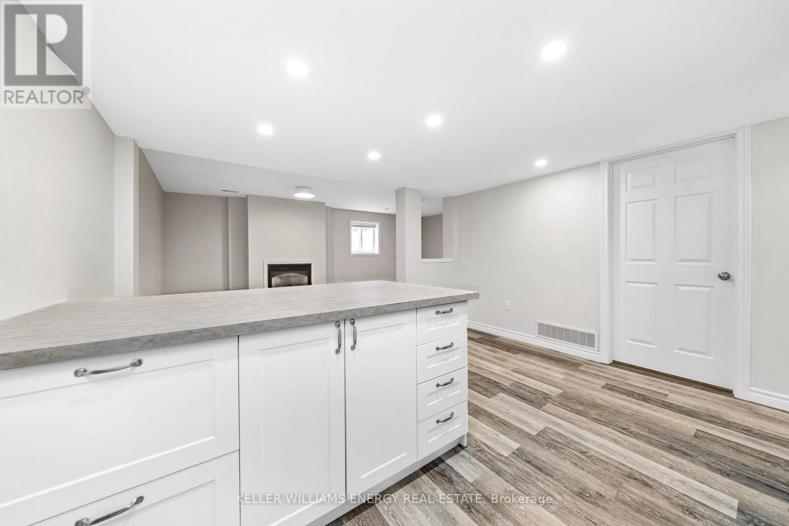 106a Wellington Main Street, Prince Edward County, Ontario K0K 3L0 - Photo 6 - X12628164