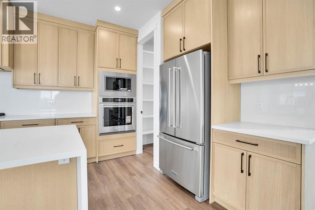 75 Sunvalley Way, Cochrane, Alberta  T4C 0X8 - Photo 3 - A2278946