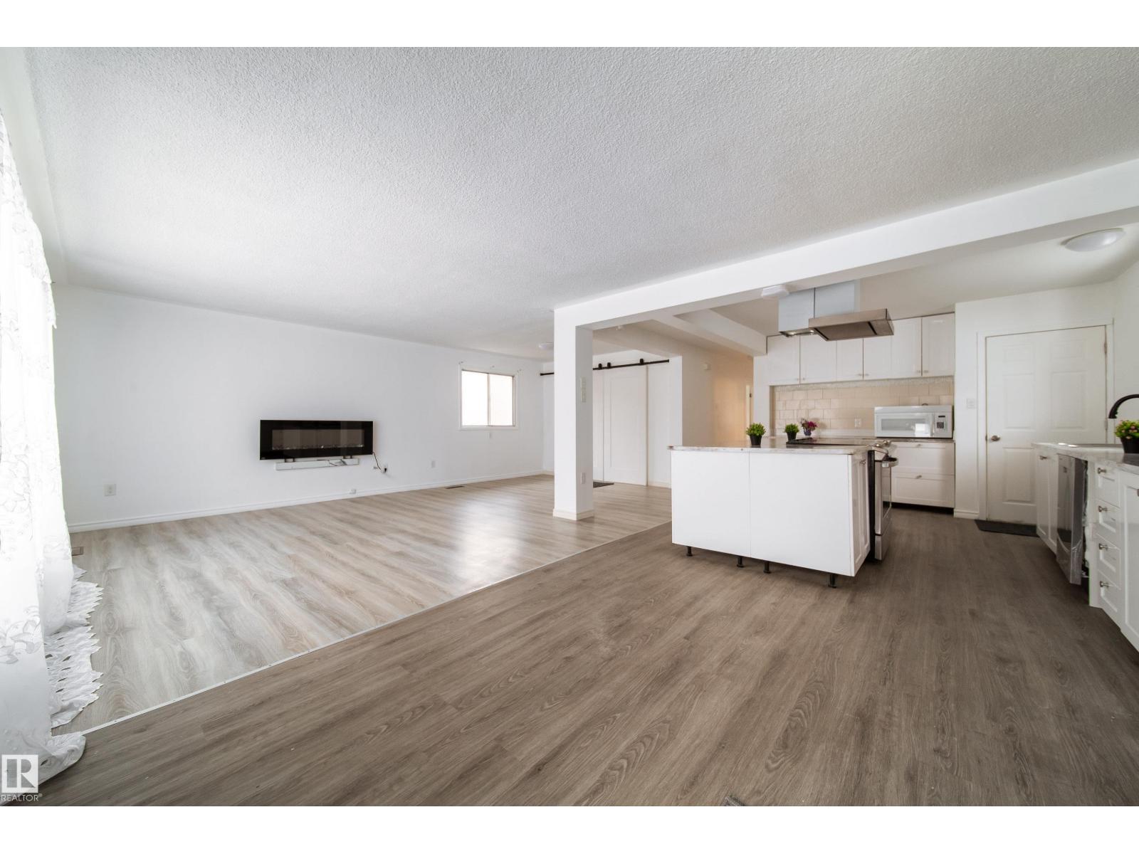 11430 81 St Nw, Edmonton, Alberta  T5B 2R6 - Photo 4 - E4475549