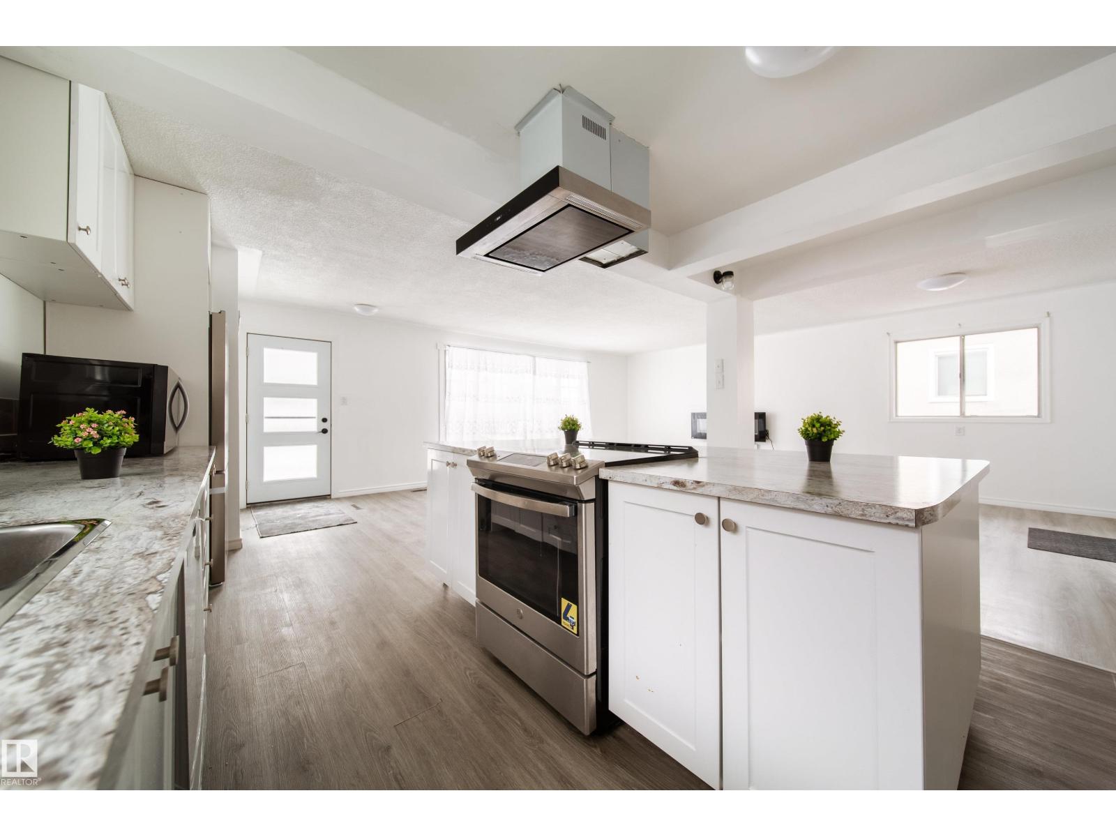 11430 81 St Nw, Edmonton, Alberta  T5B 2R6 - Photo 13 - E4475549