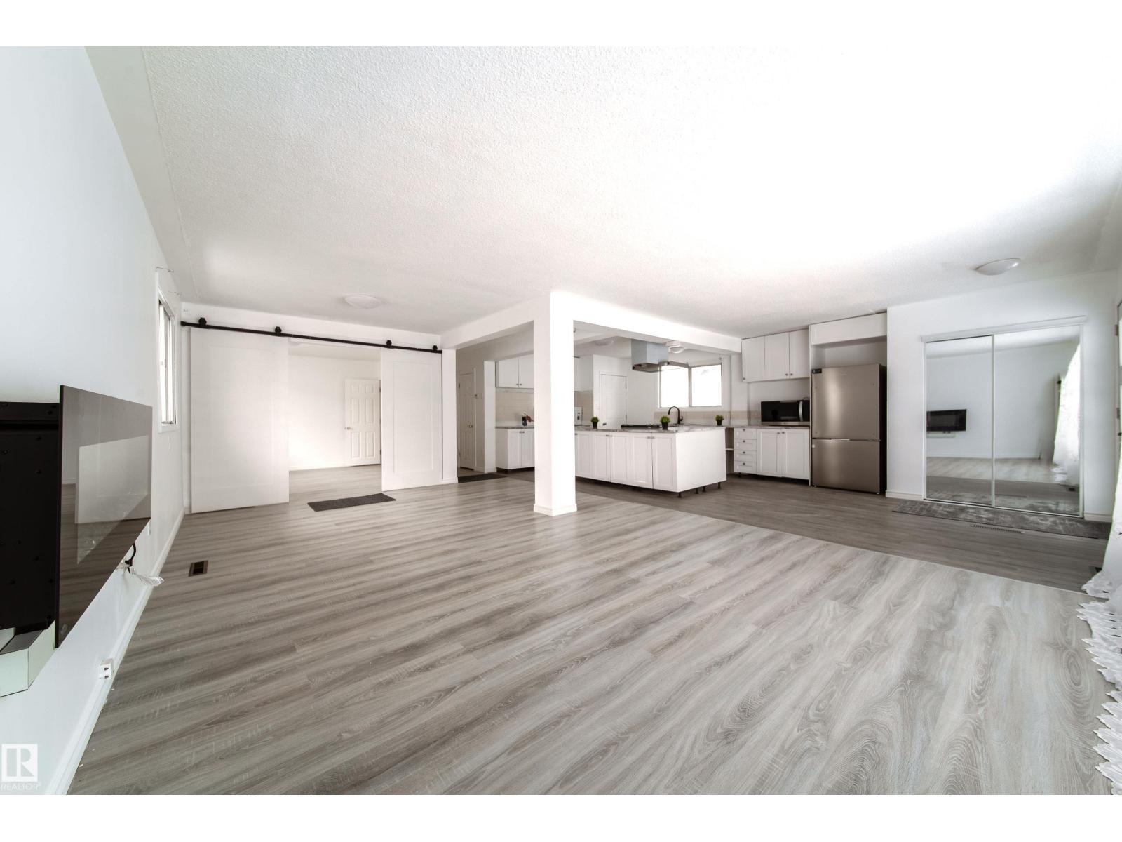 11430 81 St Nw, Edmonton, Alberta  T5B 2R6 - Photo 7 - E4475549