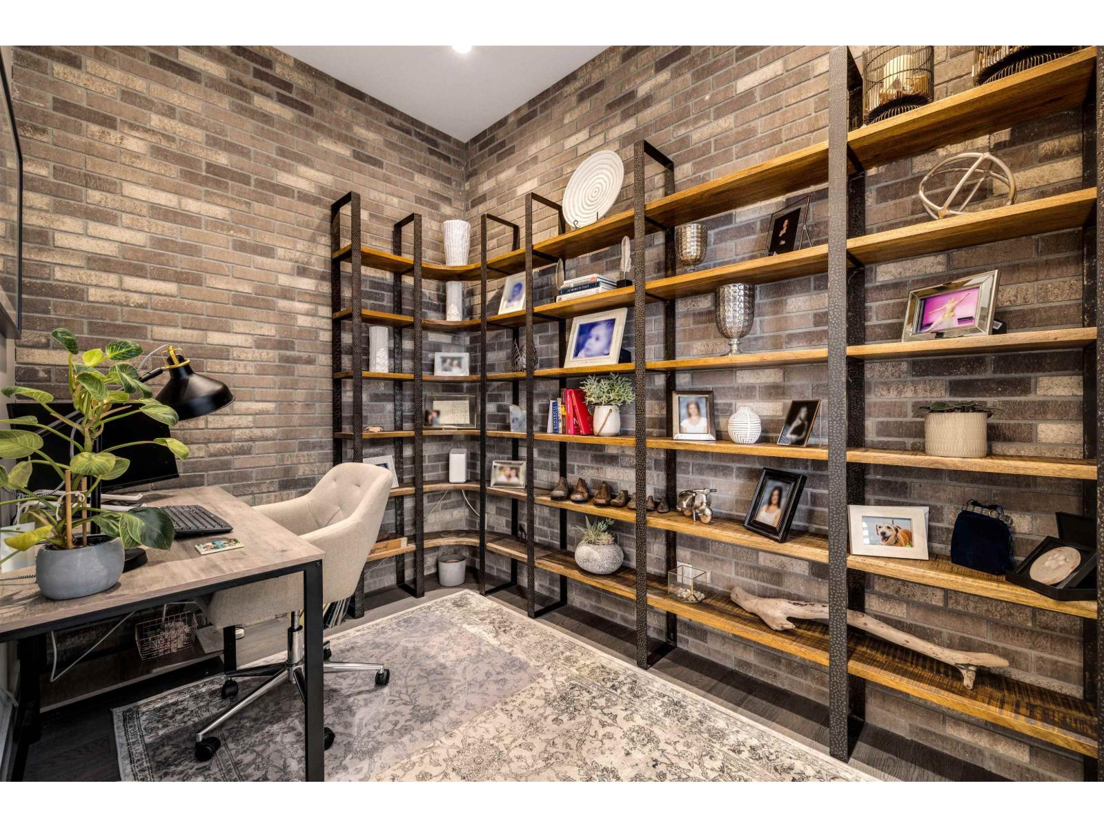 2115 166 Street, Surrey, British Columbia  V3Z 9X8 - Photo 3 - R3088372