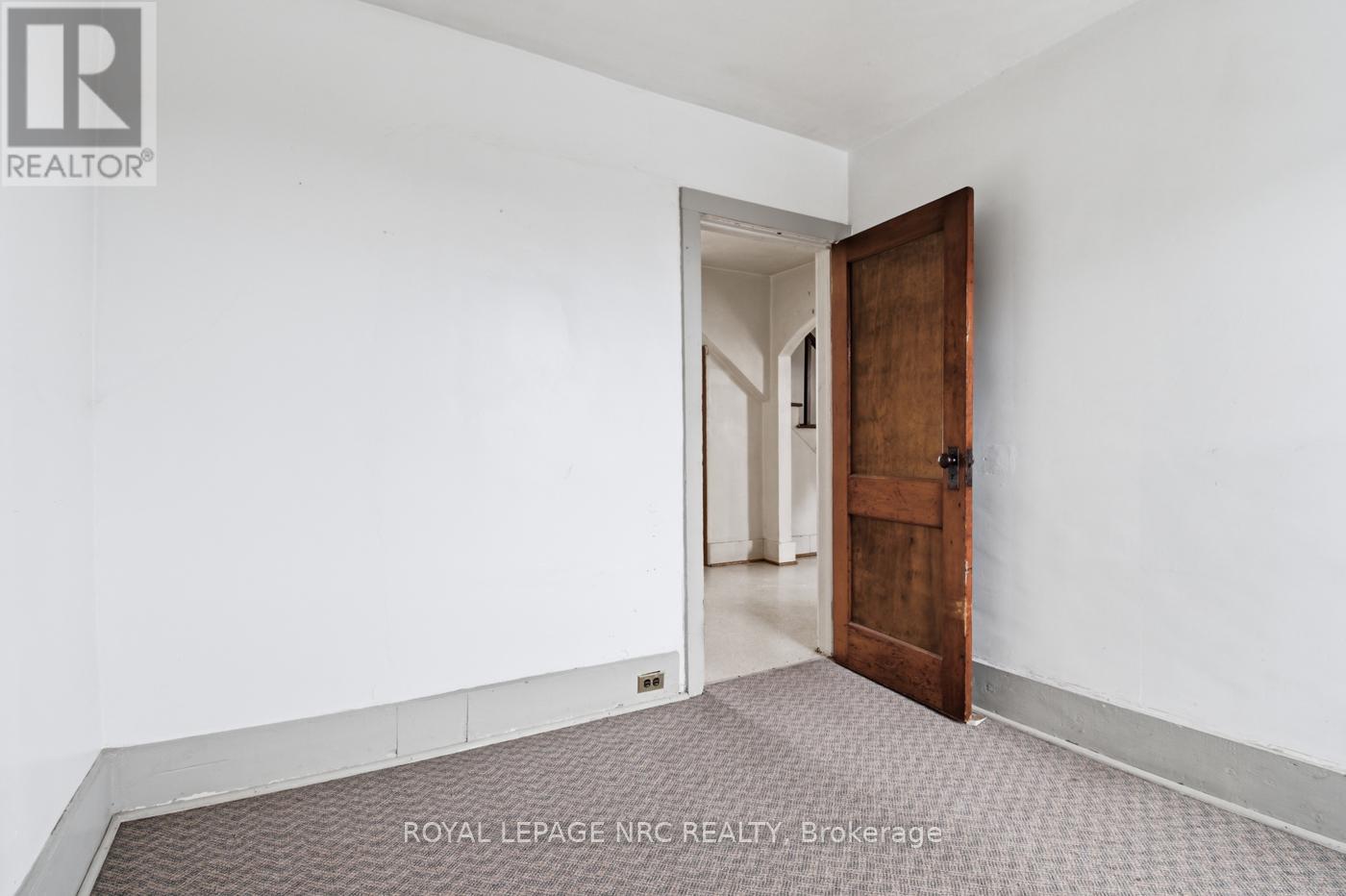 146 Mellanby Avenue, Port Colborne, Ontario  L3K 2L7 - Photo 12 - X12836770