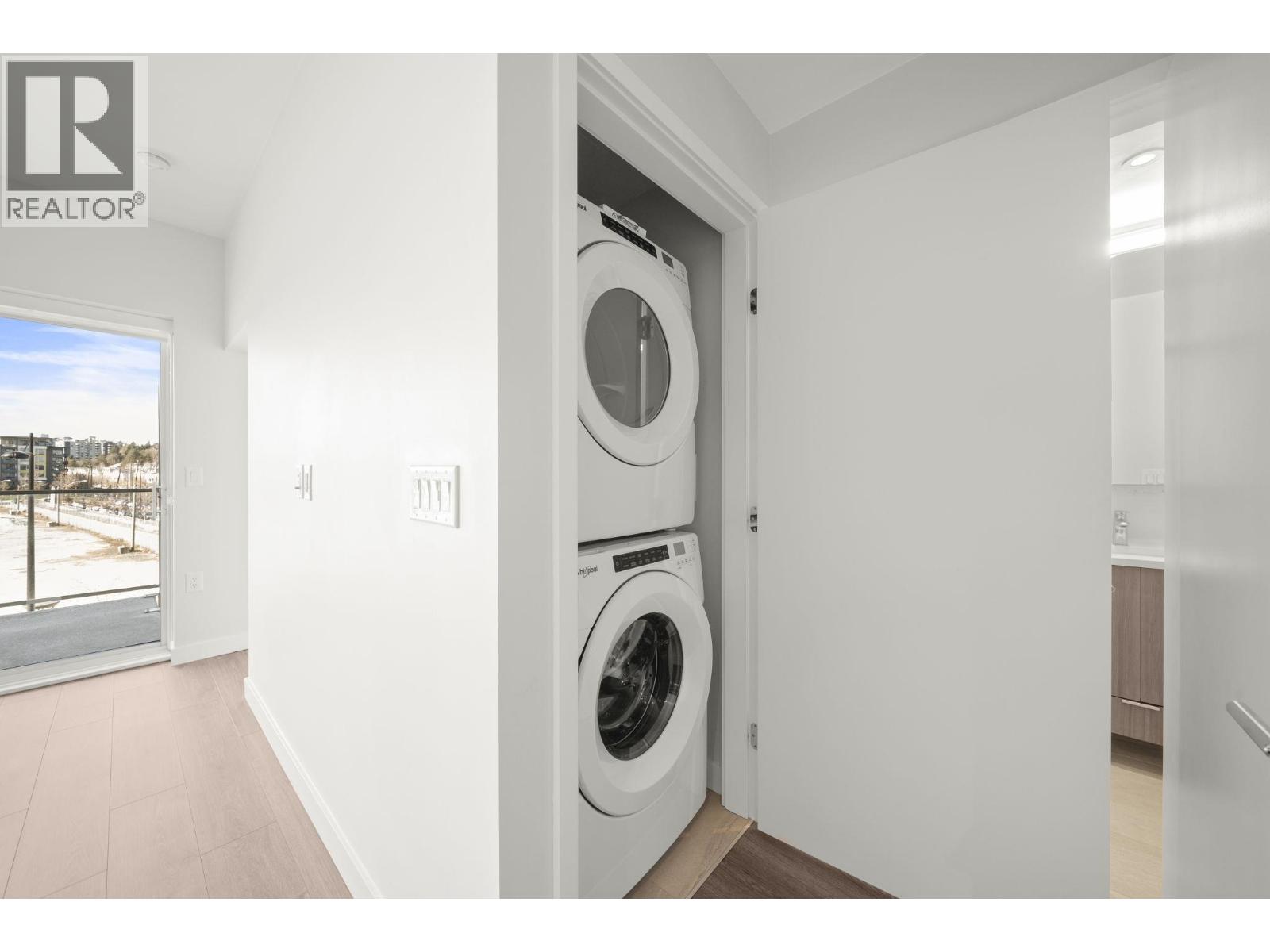 313 3430 E Kent Avenue South Avenue, Vancouver, British Columbia  V5S 0G7 - Photo 8 - R3094435