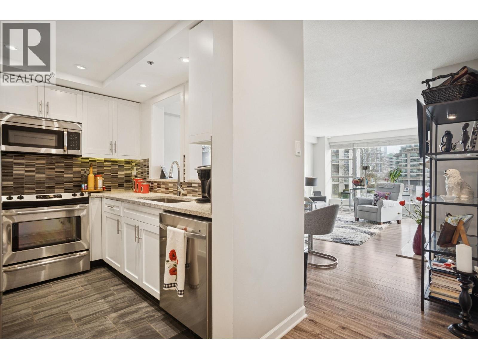 203 1008 Beach Avenue, Vancouver, British Columbia  V6E 1T7 - Photo 12 - R3095015